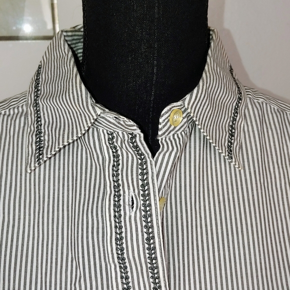 VINTAGE Pin Stripe Button Down Blouse, Size 10 - Picture 4 of 5
